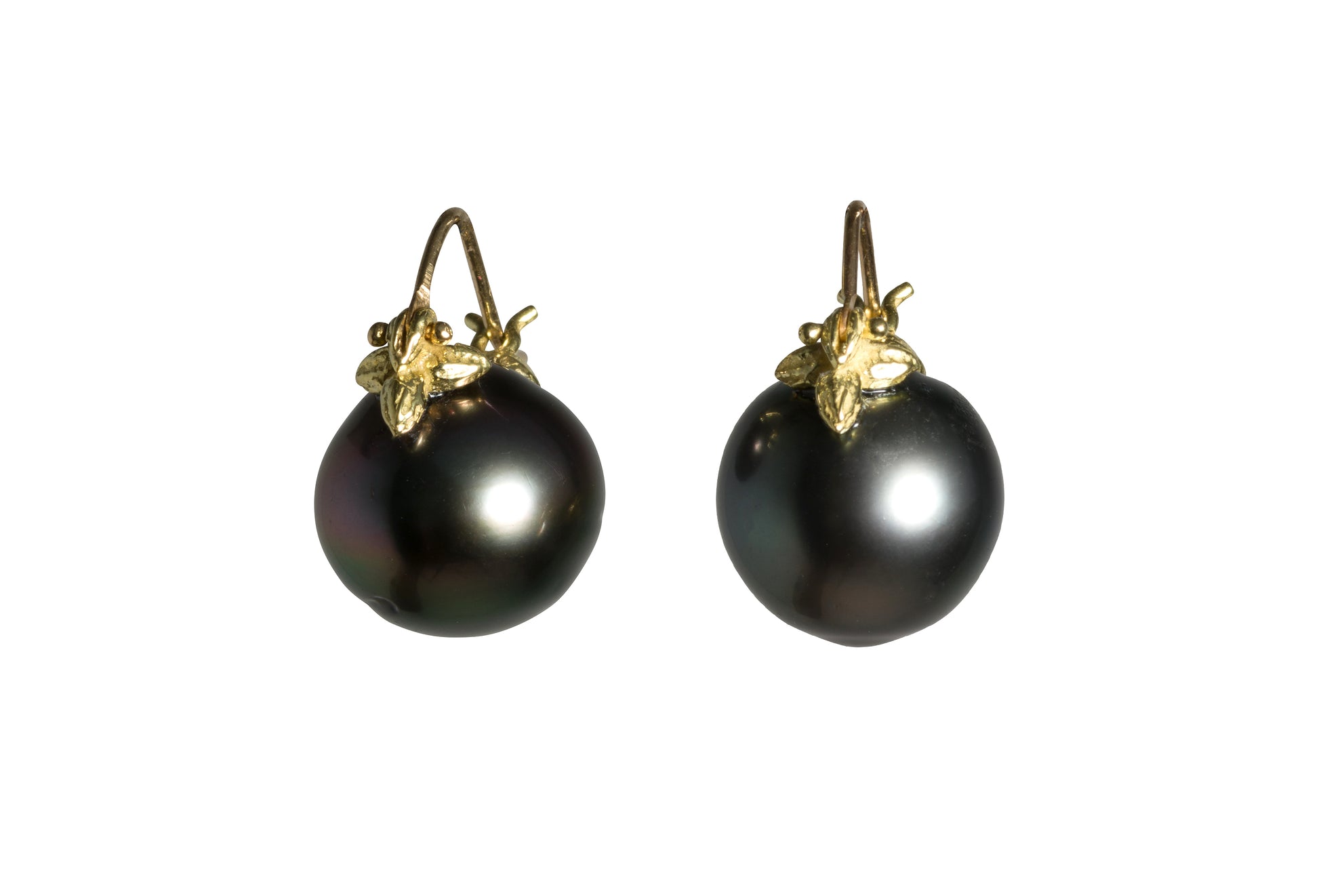Ink Black 12mm Tahitian Pearl 18k Flyers
