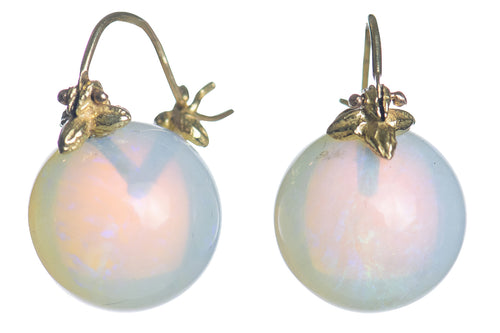 Smooth 13mm Globe Etheopian Opal  18k Flyers