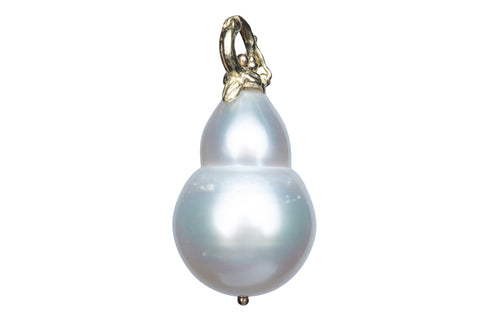 White South Sea Pearl 18K Enhancer
