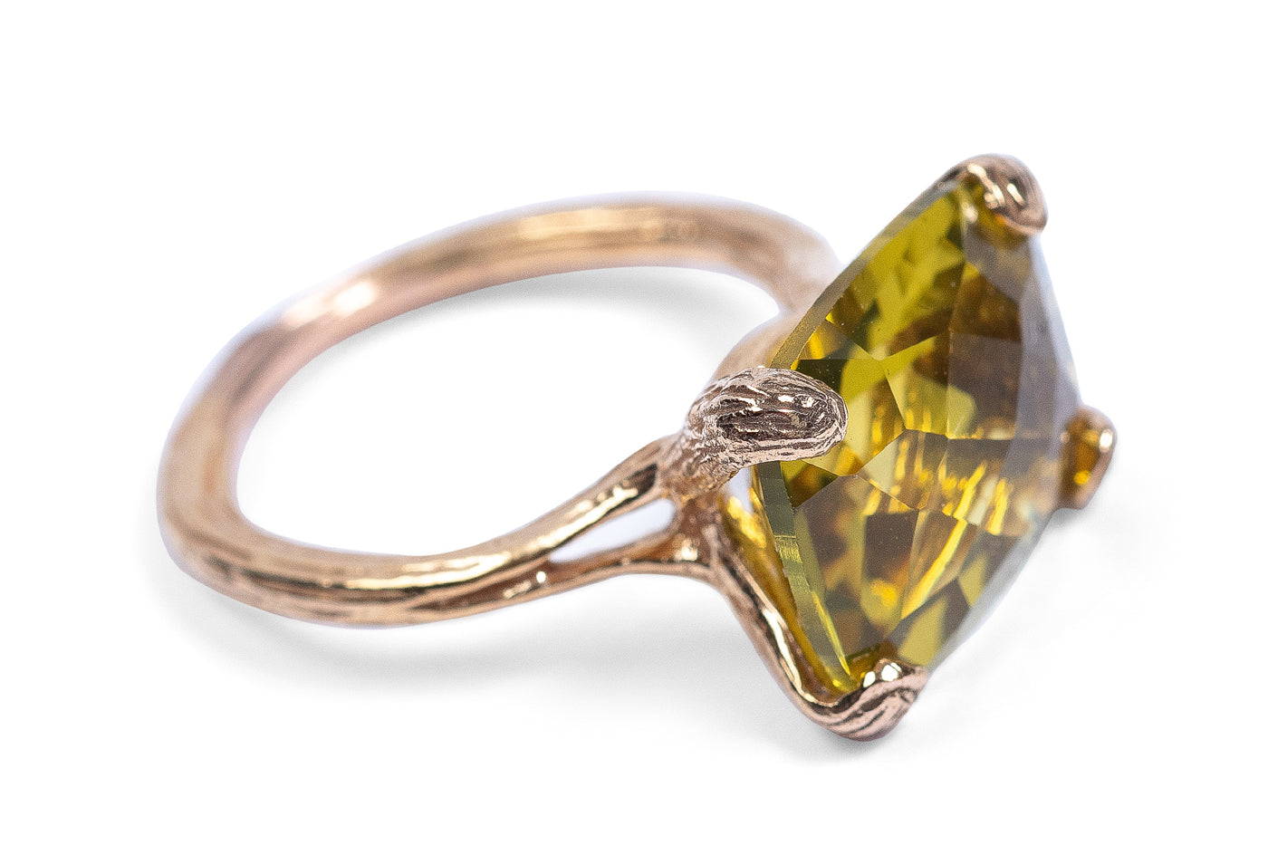 Olive Citrine 18k Petal Shank Ring