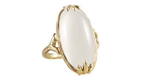 Oval Cabachon Moonstone Ring