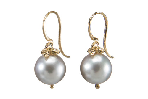 Japanese Akoya Pearl Earring