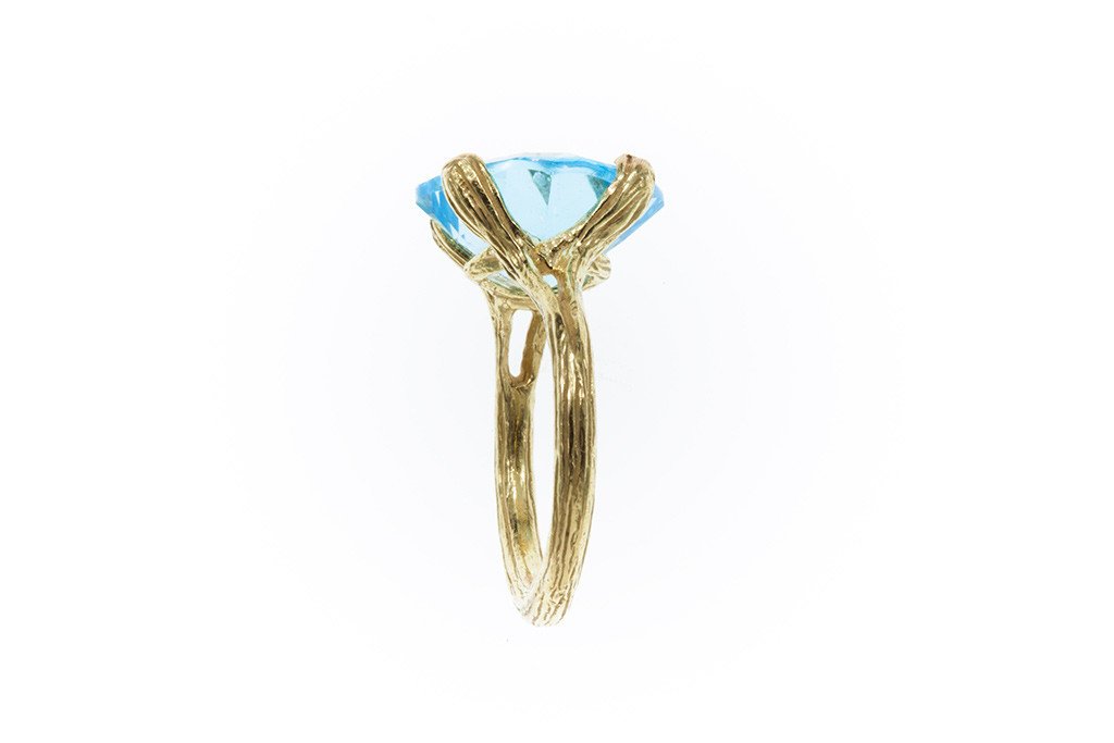 Blue Topaz Petal Prong Eye ring