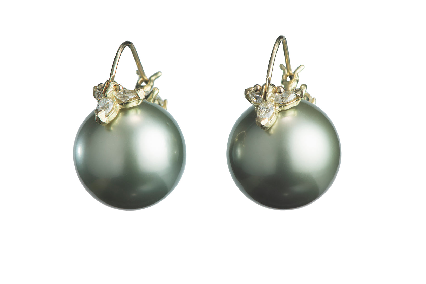 True Pistachio Green Tahitian Pearl with 10 Teardrop Diamonds