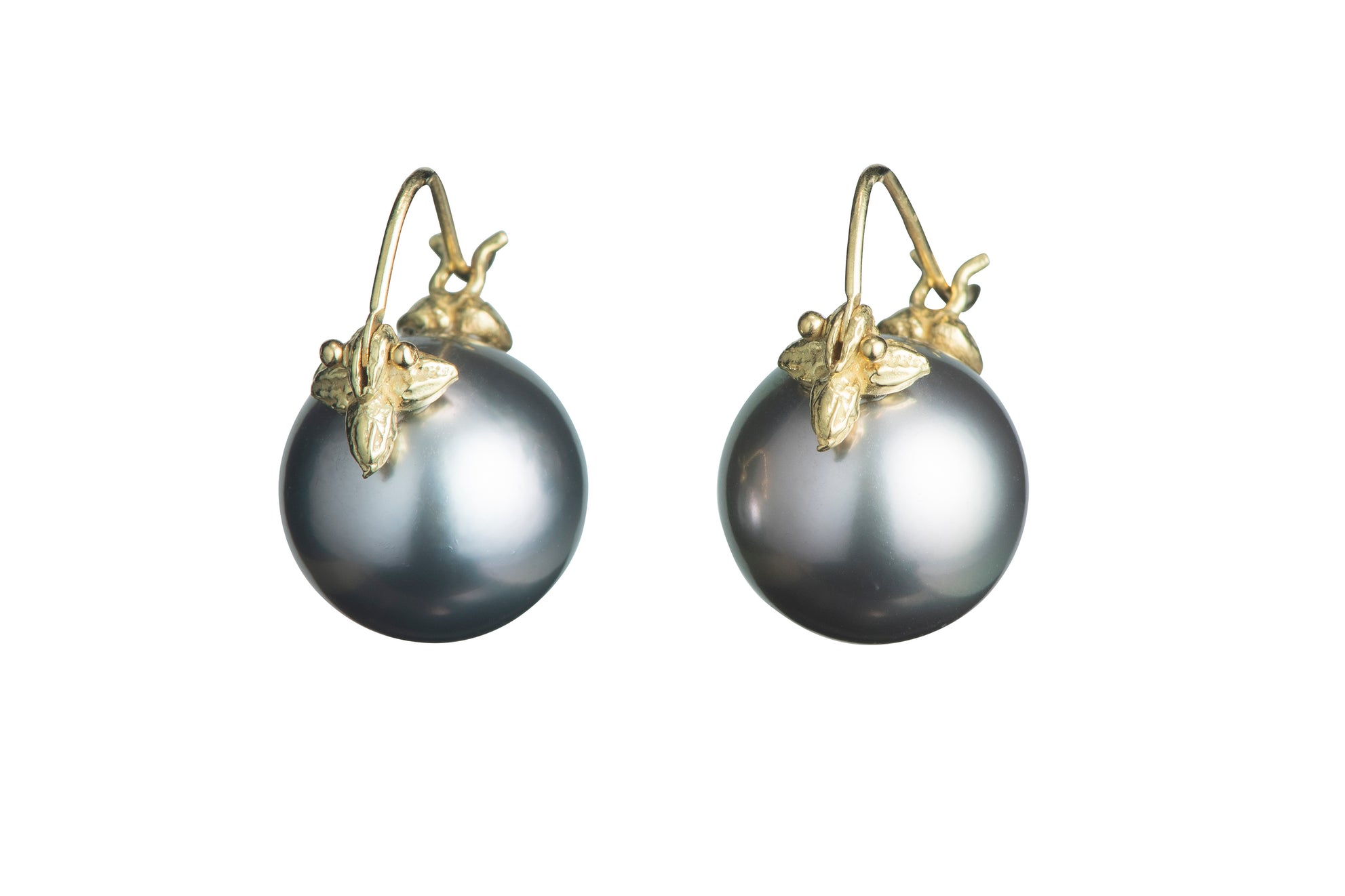 Black-Aubergine Overtone Round Nearly Flawless Tahitian Pearl 18k Flyer Earrings