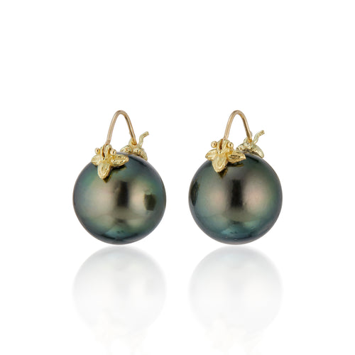 Midnight Black Tahitian 15mm Pearl 18k Flyer