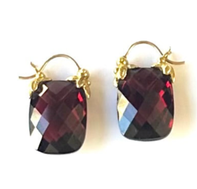 Red Garnet Faceted Rectangle 18k Petal Flyer