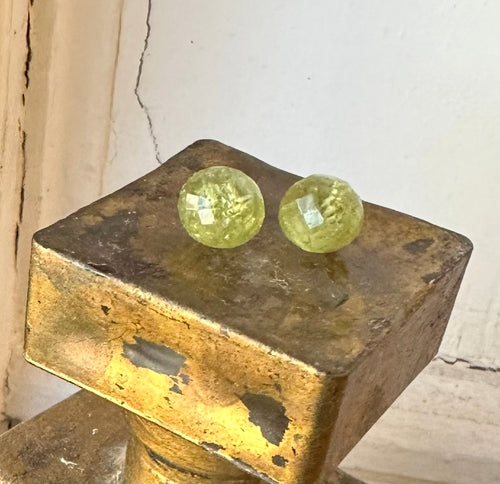 Grossular (green) Garnet 18k Flyer earrings