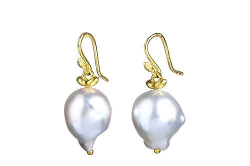 White South Sea Baroque 18k Smooth Wing Earrings